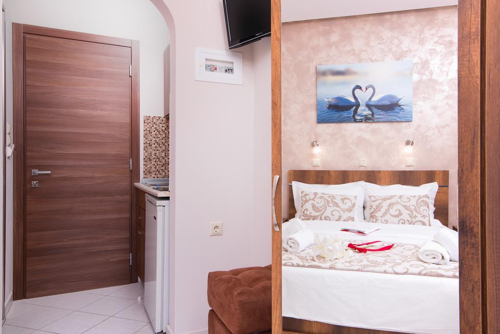 Pension Maria Astris Bagian luar foto