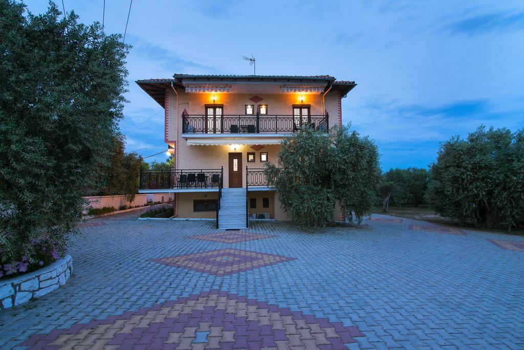 Pension Maria Astris Bagian luar foto